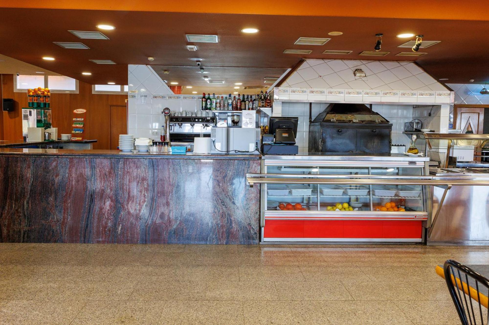 Hotel Restaurant Casa Miquel Alcarraz Екстериор снимка